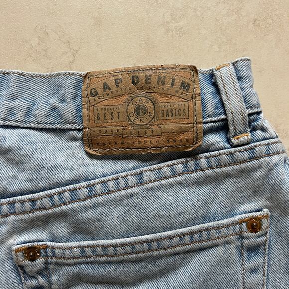 Vintage GAP Women's High Waisted Cuff Denim Jean Short Light Wash Size 10 - Picture 5 of 11